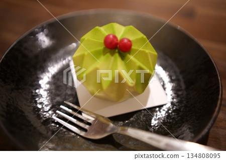 home dessert cake 134808095