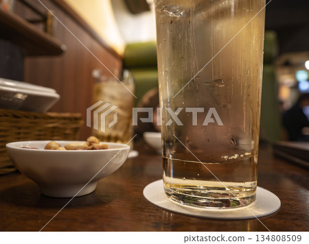 A chilled highball, the ultimate thirst-quenching treat 134808509