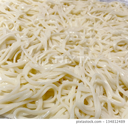 大量的烏龍麵 大量的烏龍麵 134812489