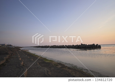 Wakkanai's concrete coastline and wave-breaking blocks Wakkanai's concrete coastline and wave-breaking blocks 134812720
