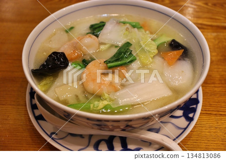 Chinese cuisine: Seafood Tanmen Chinese cuisine: Seafood Tanmen 134813086