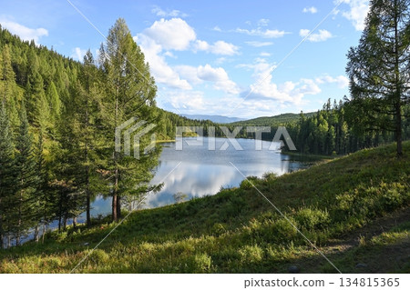 Stunning scenery of Lake Uchkel in Altai, Russia 134815365