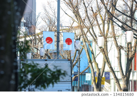 【日本國旗】日之丸，表參道附近街景 134815680