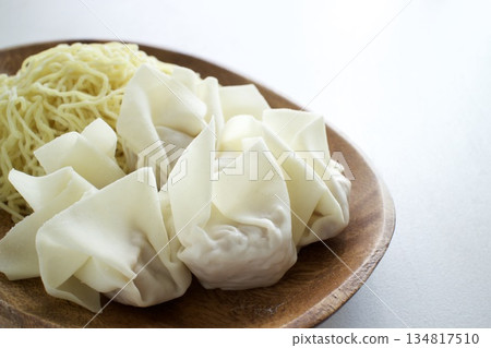 Wonton and noodles 134817510
