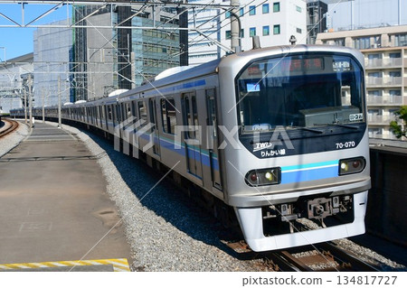東京臨海地區快速交通 臨海線 70-000系列 Z7 型列車組 埼京線 134817727