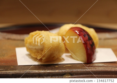 Japanese Fried Food: Steamed Conger Eel with Baked Apple 134817752
