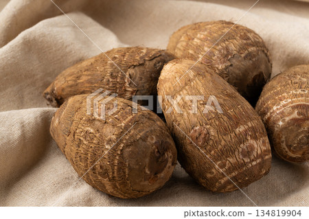 Taro (Tsuchita) placed on a cloth Taro (Tsuchita) placed on a cloth 134819904