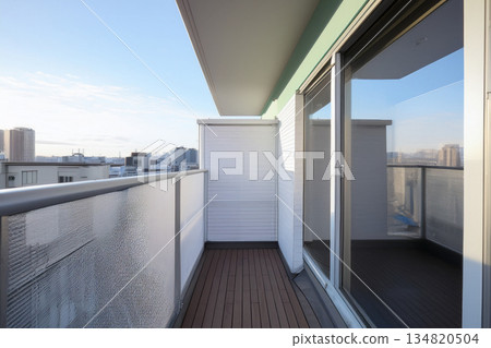 balcony 134820504