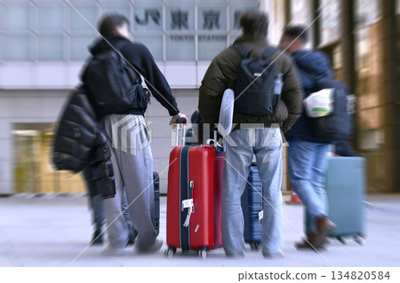 Tokyo cityscape in Japan: Suitcases... Inbound tourism continues... Foreign tourists gathered at Tokyo Station (Nihonbashi Exit) 134820584