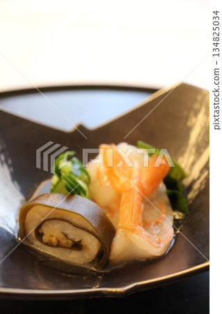 日本料理:海帶牡丹蝦配比目魚 日本料理:海帶牡丹蝦配比目魚 134825034
