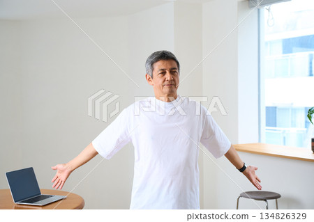 Senior men stretching Senior men stretching 134826329