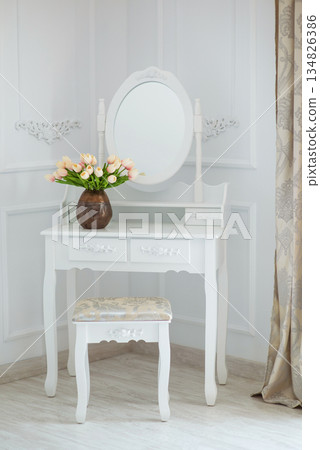 Boudoir table make up table with mirror 134826386