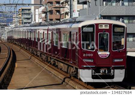 【阪急電鐵寶塚本線】2000系列 134827684