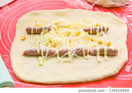 製作香草維也納起司麵包 134829809