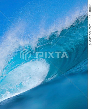 Captivating Wave Curling With Shimmering Foam And Intense Motion Captivating Wave Curling With Shimmering Foam And Intense Motion 134830003