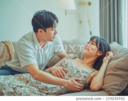 一名正在接受照顧的婦女 一名正在接受照顧的婦女 134830592