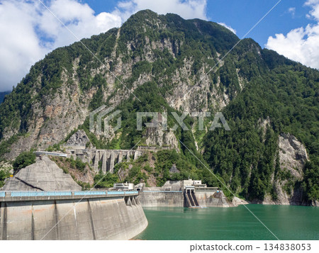 黑部水壩,黑部湖,長野縣大町市,黑部市 黑部水壩,黑部湖,長野縣大町市,黑部市 134838053
