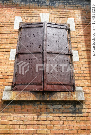 Old brick wall 134838239