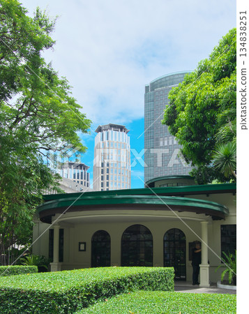 活力菲律賓－馬尼拉馬卡蒂市中心（阿亞拉中心）城市景觀（2025年6月） 134838251