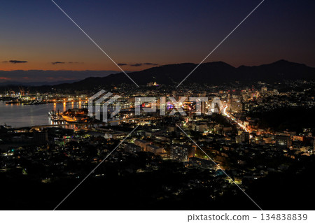 從天神山展望台眺望佐世保市中心夜景 134838839