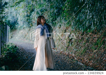 走本質上的日本婦女 走本質上的日本婦女 134839924