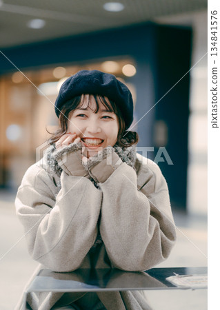 Portrait of a woman in her 30s waiting for an appointment Portrait of a woman in her 30s waiting for an appointment 134841576