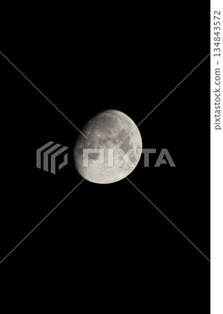 秋夜空中的月亮 01 秋夜空中的月亮 01 134843572