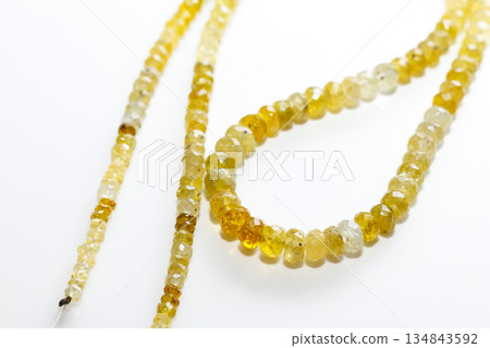 稀有黃色鉻透輝石紐扣切割，黃色，寶石，天然寶石 134843592