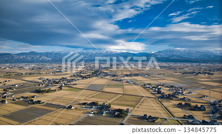 A winter view of the Kurobe River alluvial fan from the coastline of the Sea of Japan 134845775