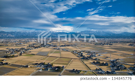 A winter view of the Kurobe River alluvial fan from the coastline of the Sea of Japan 134845776