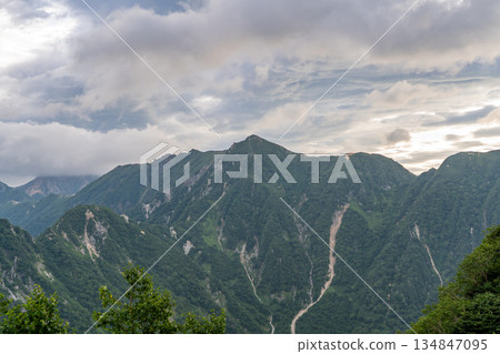 Nishidake seen from Tenguhara in the morning glow, hiking from Yarisawa to Okirito Nishidake seen from Tenguhara in the morning glow, hiking from Yarisawa to Okirito 134847095