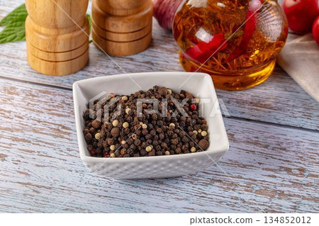 Aroma seasoning pepper corn mix 134852012