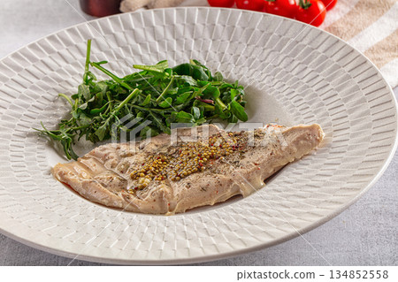 Dietary healthly food - turkey sous-vide Dietary healthly food - turkey sous-vide 134852558