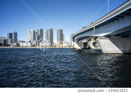 Winter blue sky and Harumi seen from Toyosu, Harumi Canal, Toyosu, Koto Ward, Tokyo 134853825