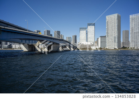 Winter blue sky and Harumi seen from Toyosu, Harumi Canal, Toyosu, Koto Ward, Tokyo Winter blue sky and Harumi seen from Toyosu, Harumi Canal, Toyosu, Koto Ward, Tokyo 134853828