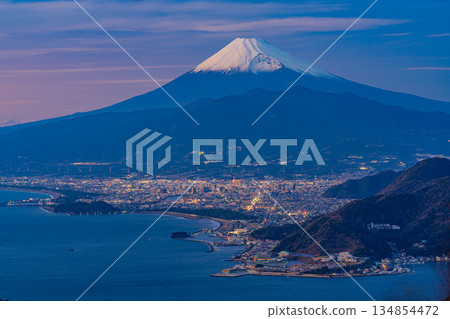 (Shizuoka Prefecture) Numazu cityscape and Mt. Fuji sunset view from Mt. Hattanjo (Shizuoka Prefecture) Numazu cityscape and Mt. Fuji sunset view from Mt. Hattanjo 134854472