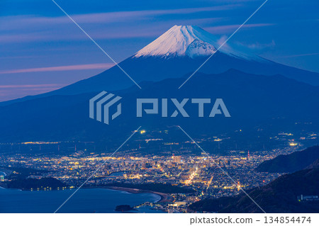 (Shizuoka Prefecture) Numazu cityscape and Mt. Fuji sunset view from Mt. Hattanjo (Shizuoka Prefecture) Numazu cityscape and Mt. Fuji sunset view from Mt. Hattanjo 134854474