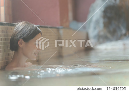 天溫泉 溫泉 女生 134854705