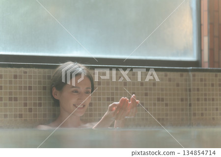 天溫泉 溫泉 女生 134854714