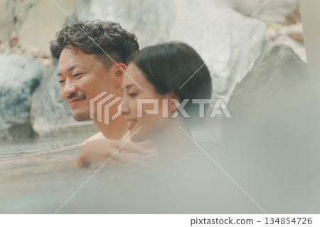 外部露天池 夫婦 情侶 134854726