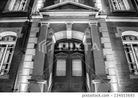 三菱一號館博物館（丸之內市第一座西式建築，為報紙廣告而修復）的照明 134855693