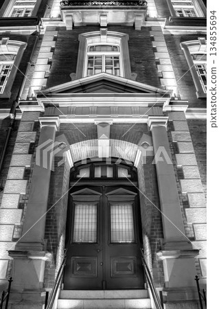 三菱一號館博物館（丸之內市第一座西式建築，為報紙廣告而修復）的照明 134855694