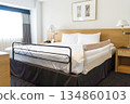 Japanese business hotel guest rooms 134860103