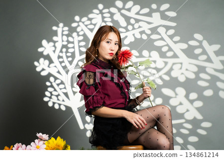 一個喜歡鮮花的女人 134861214