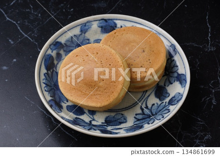 Imagawayaki Kaitenyaki 134861699