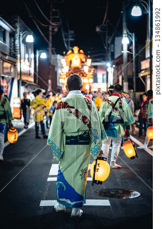 佐原大祭秋季祭,夜間守護花車的侍者 佐原大祭秋季祭,夜間守護花車的侍者 134861992