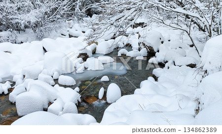 Yumori Valley (winter) Yumori Valley (winter) 134862389