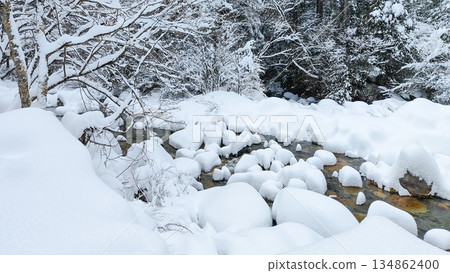 湯森谷（冬季） 134862400