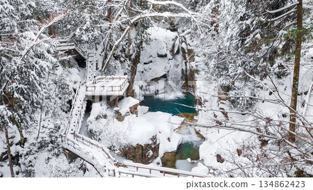 Yumori Valley (winter): Ryujin Falls Yumori Valley (winter): Ryujin Falls 134862423