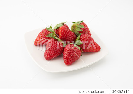 Image of Japanese strawberries (Benihoppe) Image of Japanese strawberries (Benihoppe) 134862515